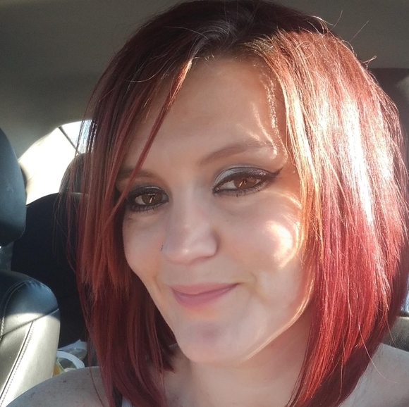 Meet your Posher, Mandie - Picture 13 of 15